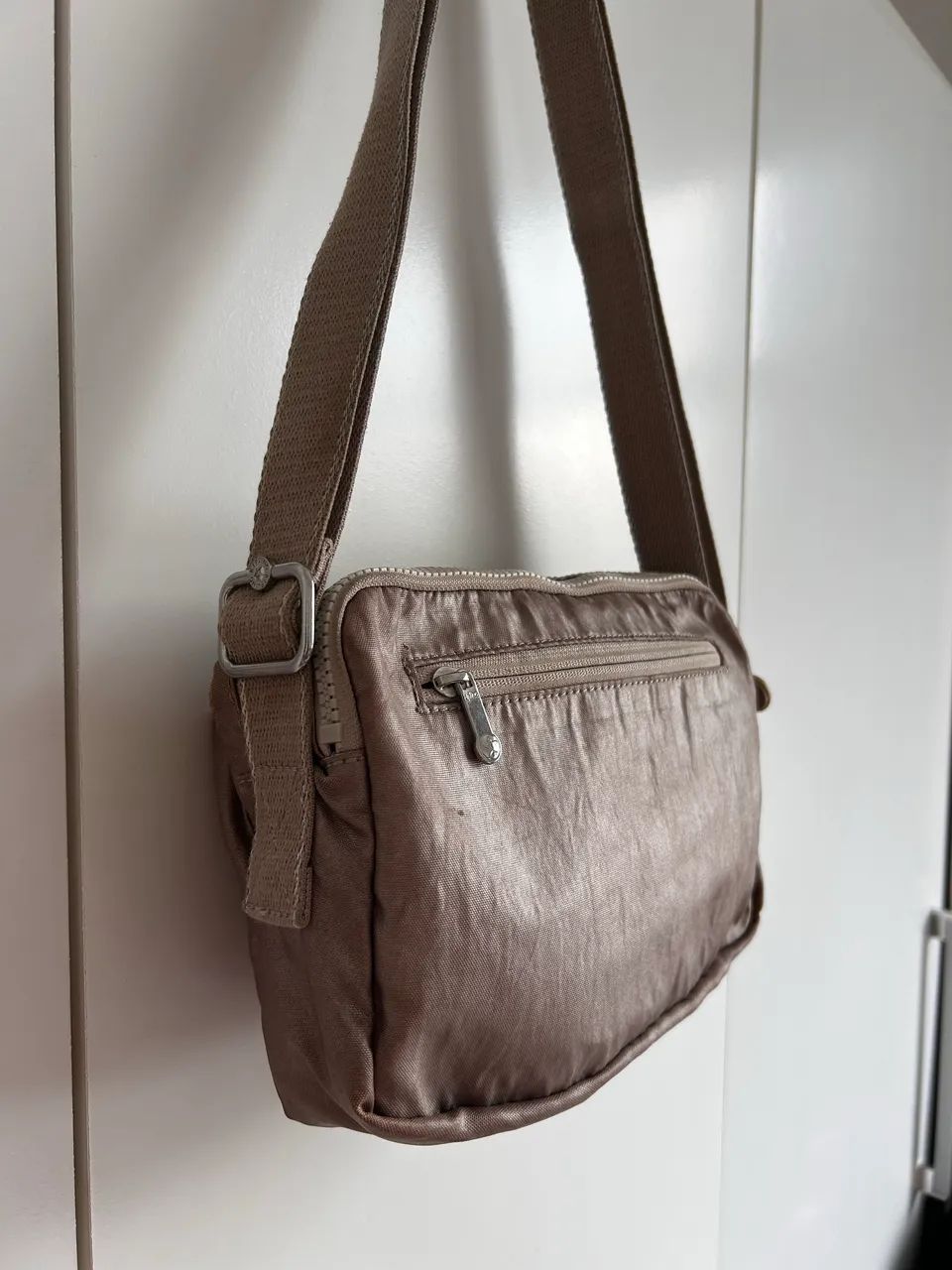 Bolsa Kipling Dourada  - Foto 5