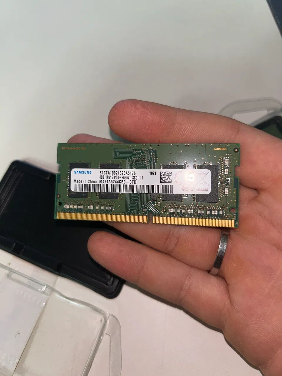 Duas Memórias RAM Samsung 4gb DDRR4 SODIMM - Memória RAM