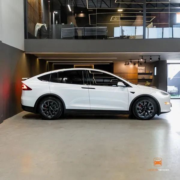 Tesla Model X Plaid Eletrico, foto 2 de 20