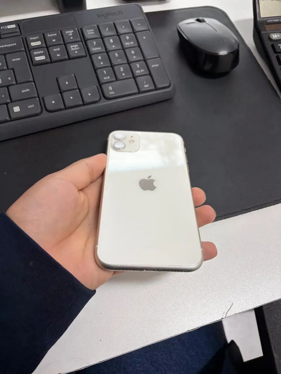 iPhone semi novo 
