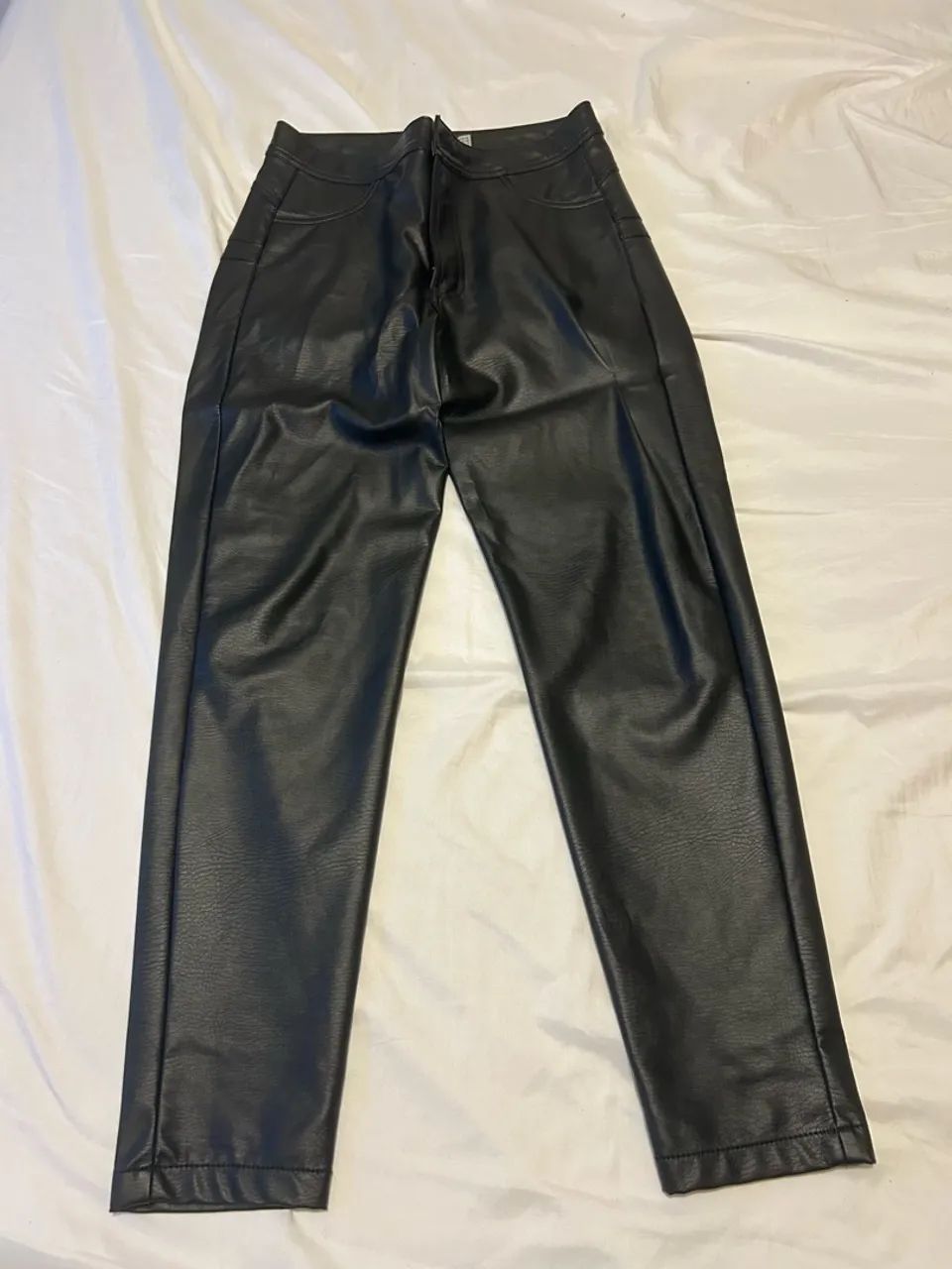 Calça de couro 