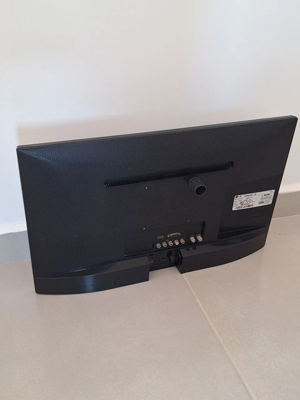 TV LG LED 24" 24MN33N-PS - Funcionando - Foto 2