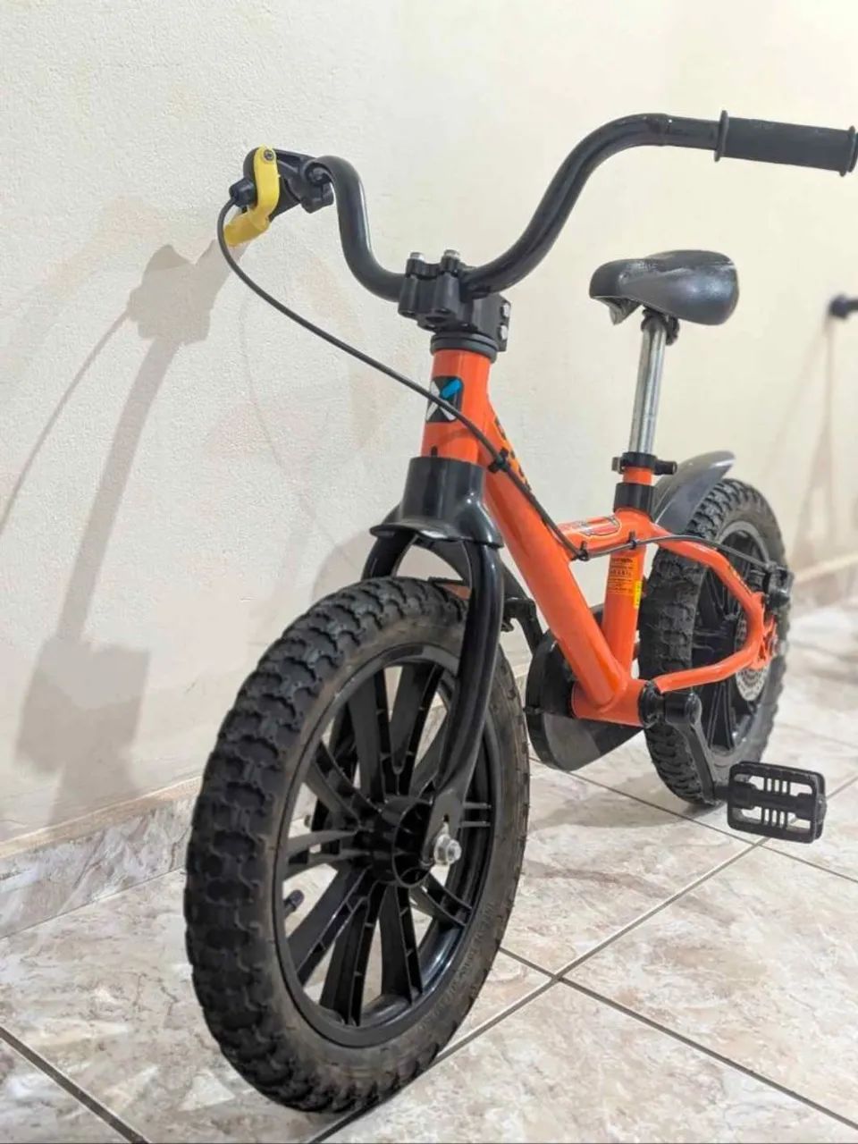 Bicicleta B'twin infantil 2 a 4 anos. - Foto 2