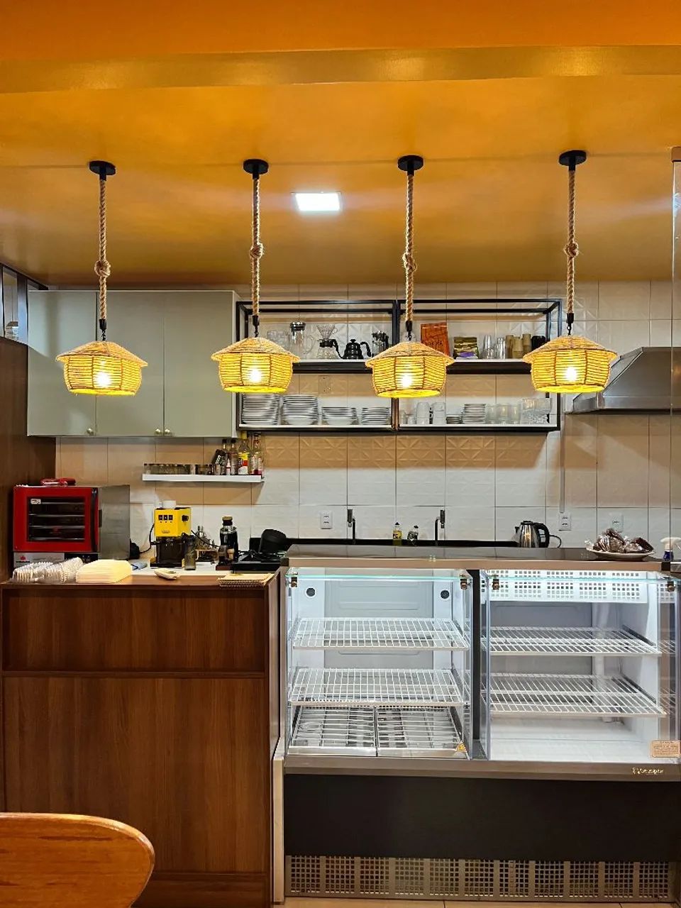 Vendo linda cafeteria completa pra começar do zero 