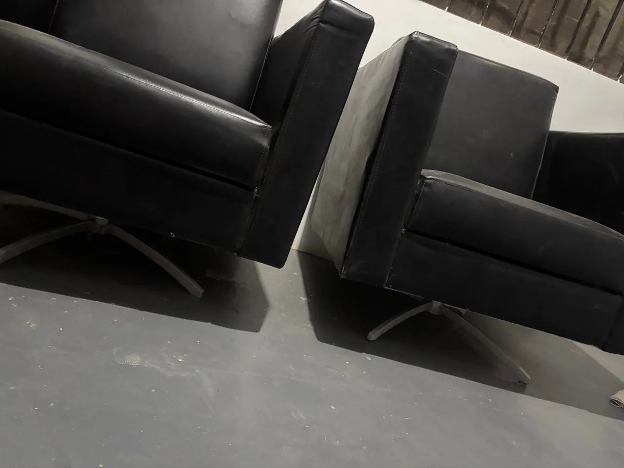 Poltronas pretas  - Foto 4
