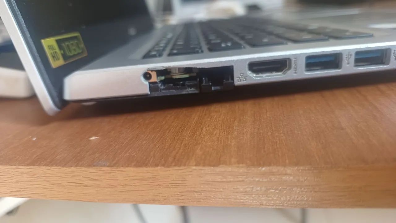 Notebook aspire 3  - Foto 4