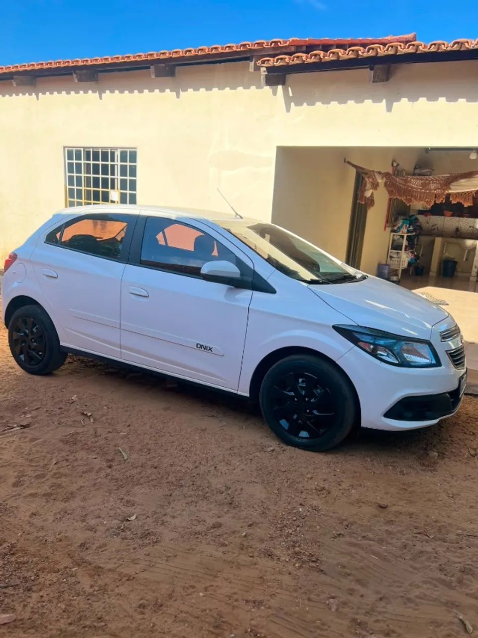 Chevrolet Onix 2015