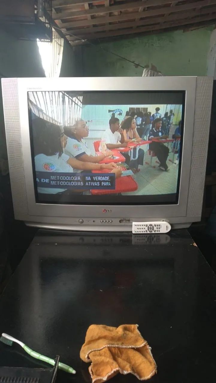 Tv de tubo LG 29 polegadas com conversor.  - Foto 4