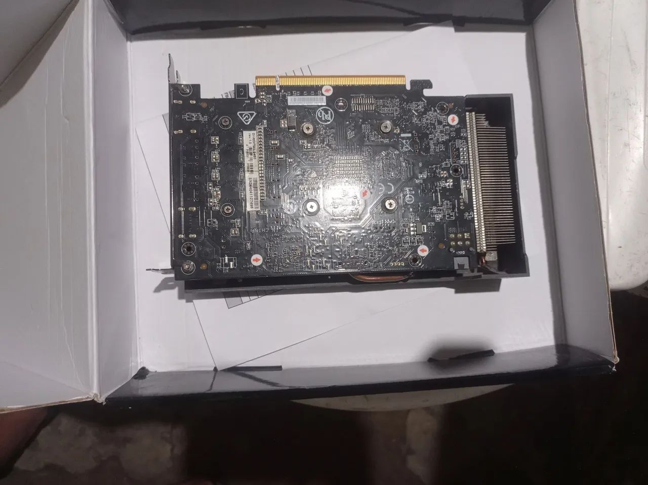 Placa de vídeo RX 6500 XT 4gb (com defeito) - Foto 3