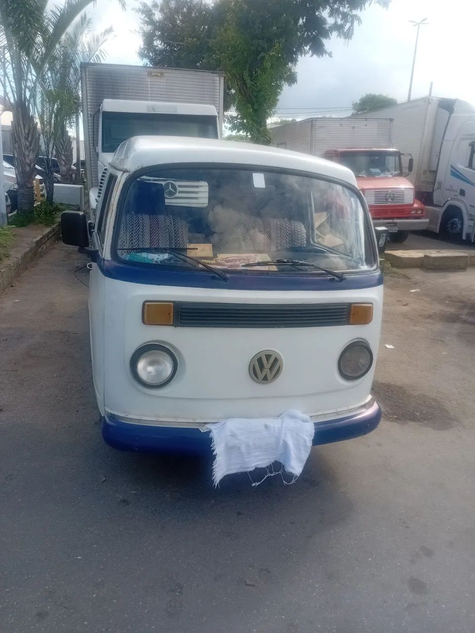 Volkswagen Kombi KOMBI FURGãO 2002
