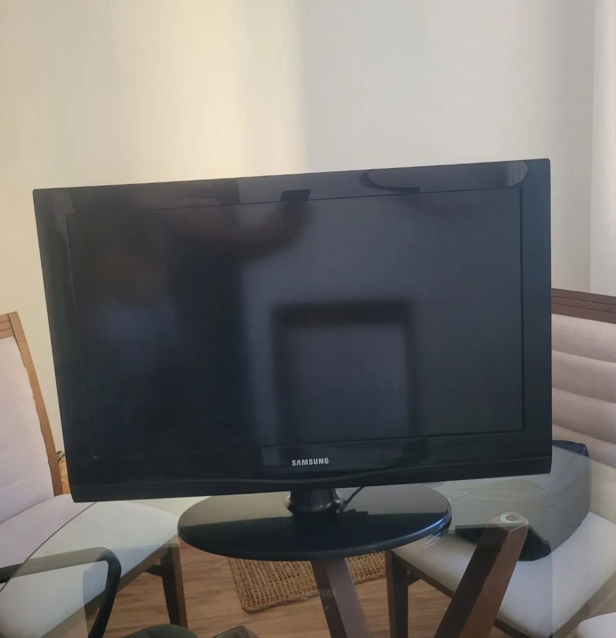 VENDO 3 TVS COM DEFEITO BUSCAR NO LOCAL