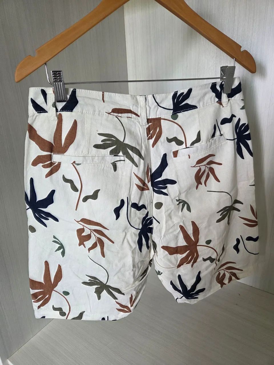 Bermuda linho estampada branca Hering - Tam 38  - Foto 3