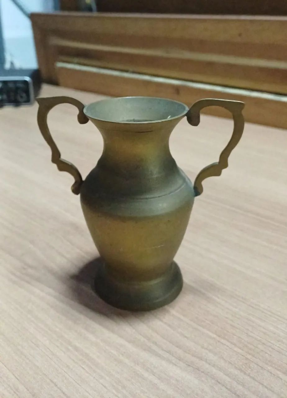 Conjunto de jarras vintage em latão - INDIANO - Foto 3