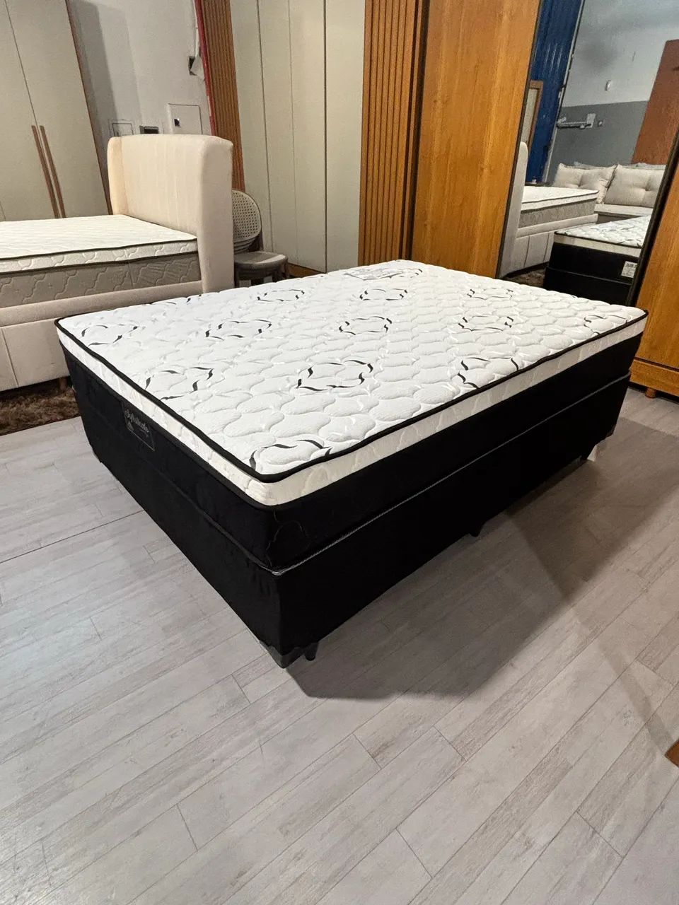 Conjunto Box casal molas ensacadas em até 12x sem juros