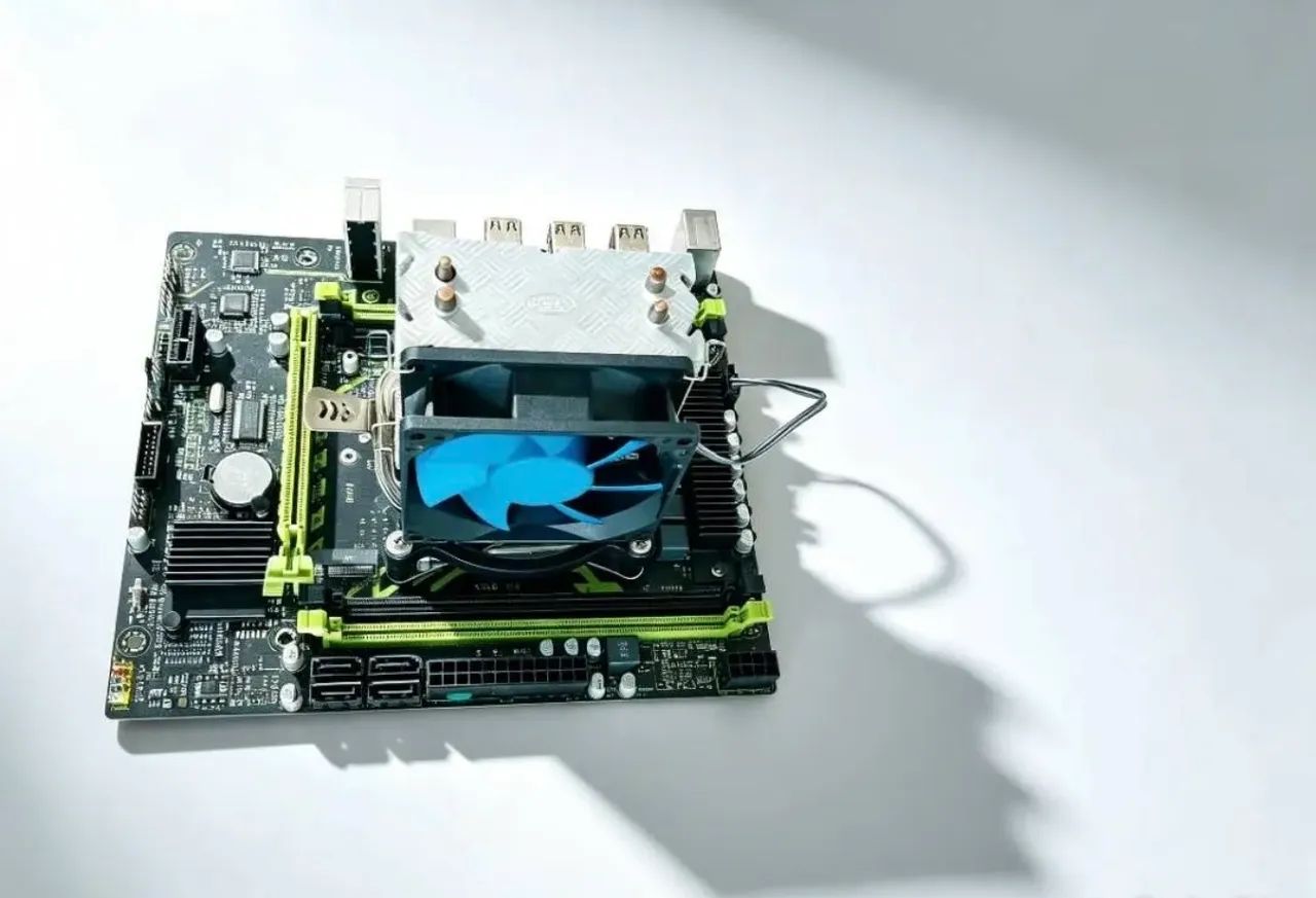 Kit placa mãe xeon x99 p4+ E5 2630v4+ cooler processador e suporte  - Foto 2