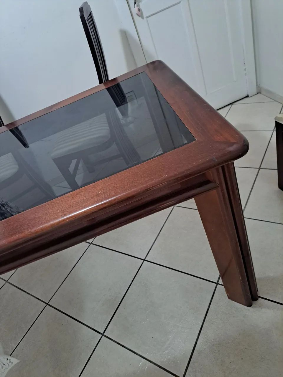 Mesa com 6 cadeiras mogno madeira