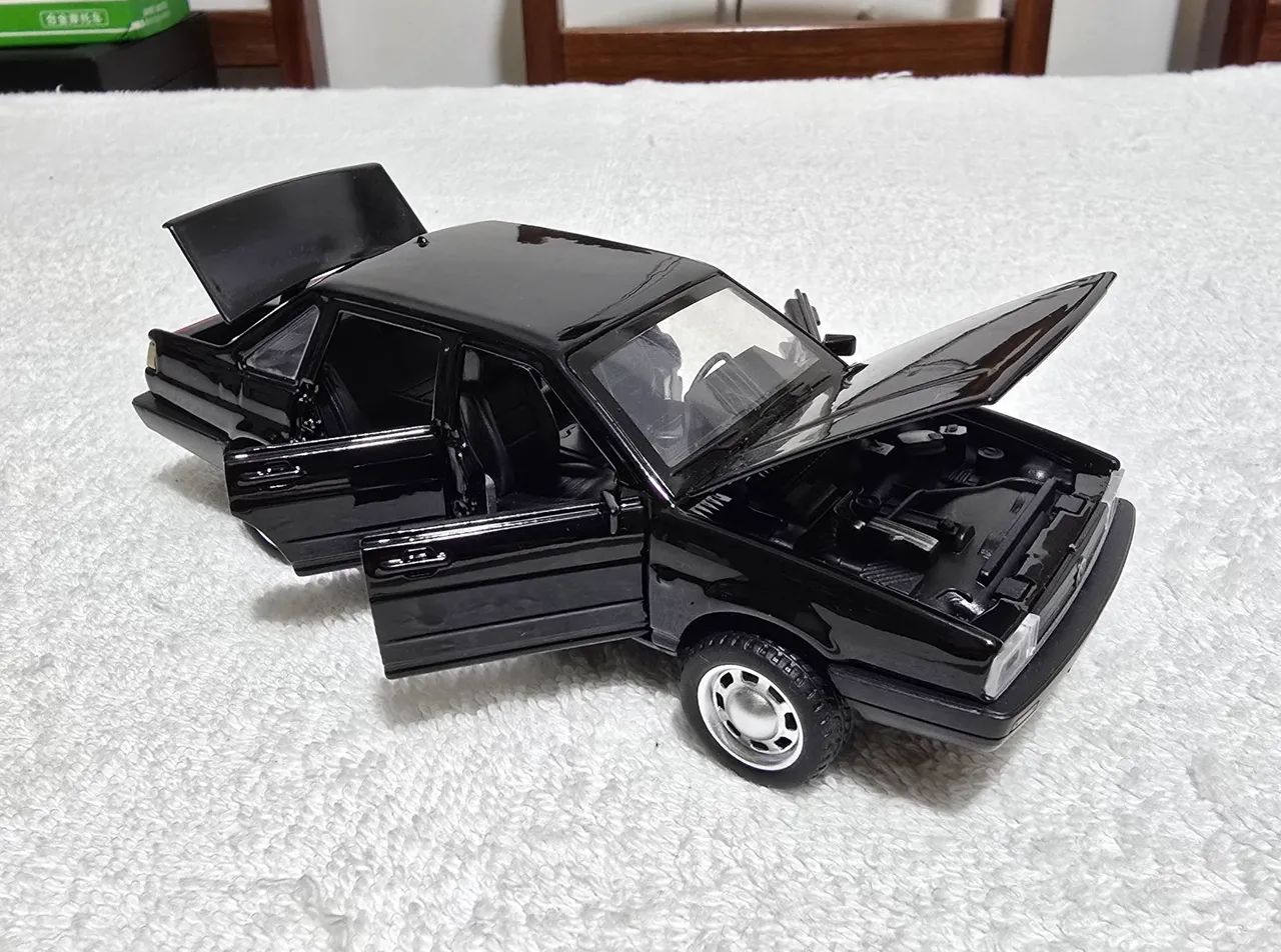 Carrinho miniatura Wolkswagen Santana  - Foto 2