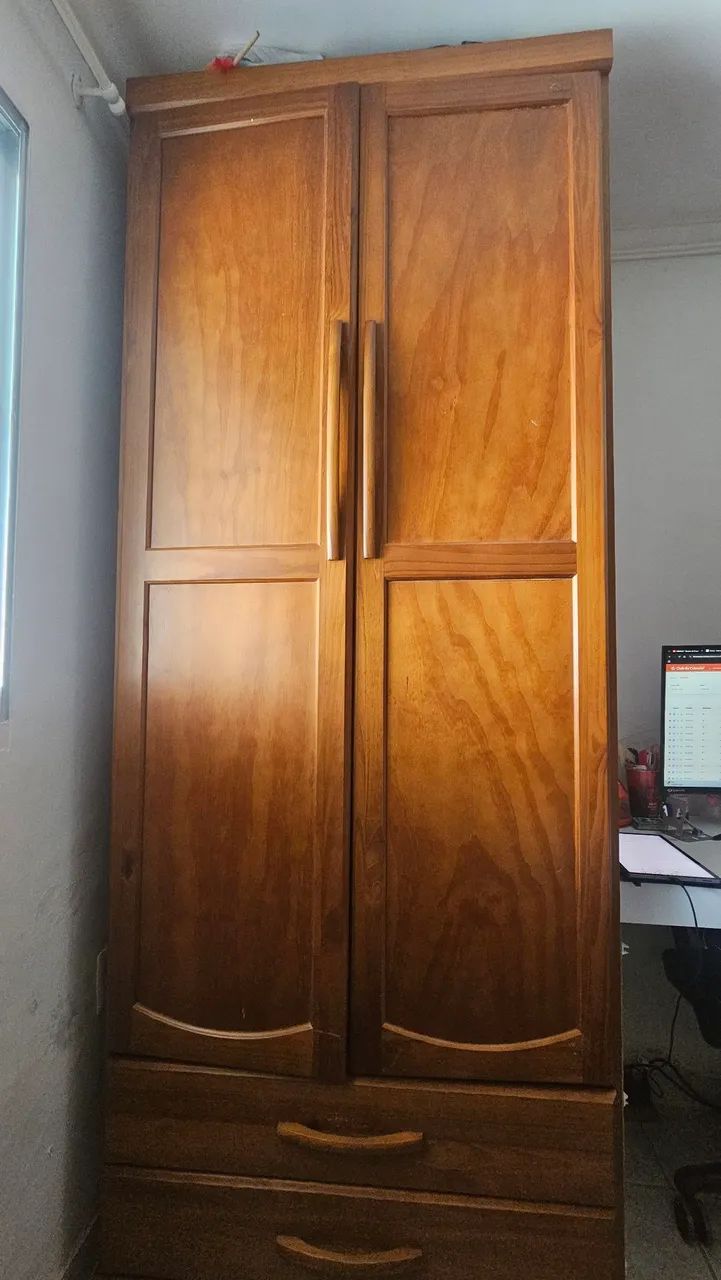 Guarda roupa de madeira - Foto 2