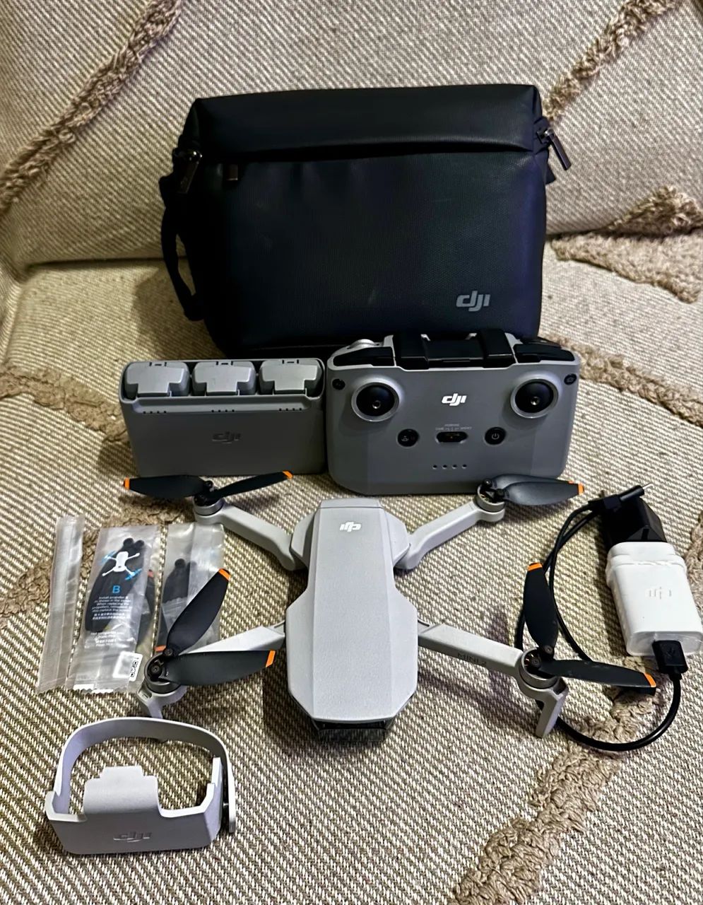 Drone DJI Mini 2 Fly More Combo