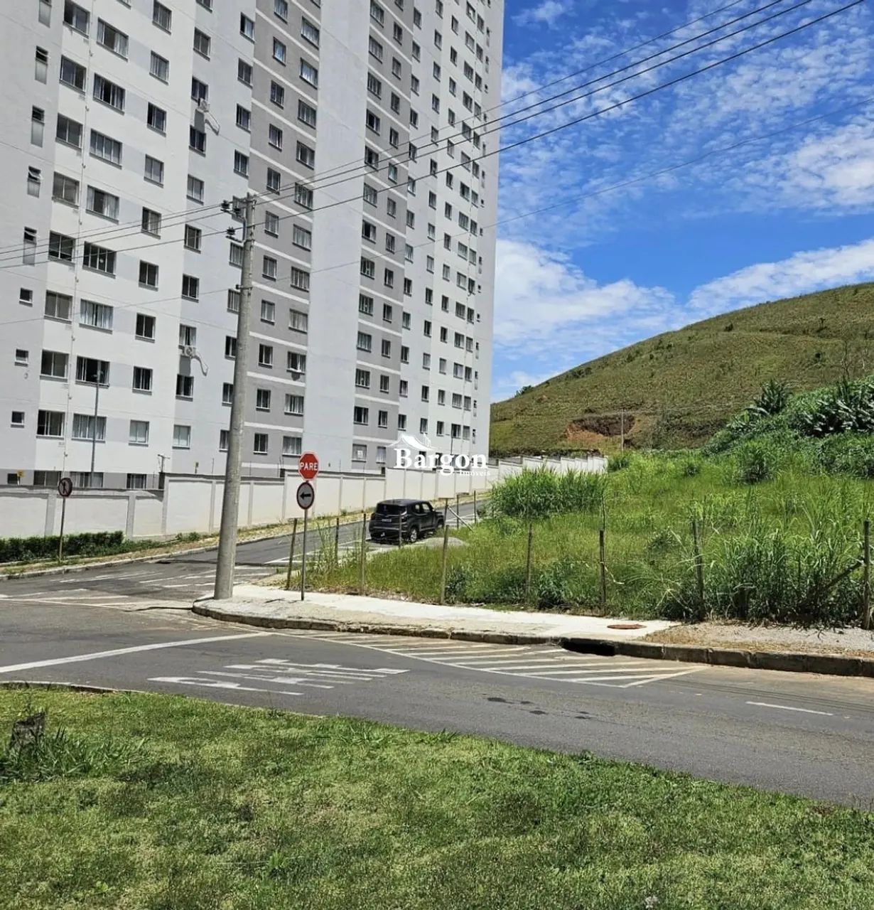 Terreno plano com 360m² a venda para fins comerciais ou residenciais no Bairro Aeroporto e - Foto 4