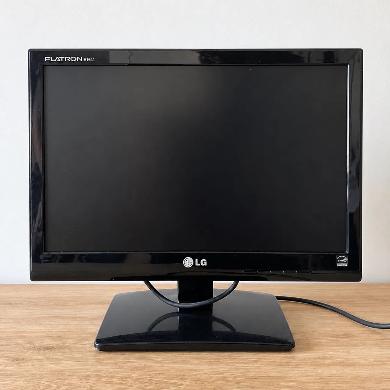 Monitor LG Flatron E1641 15,6 polegadas - Entrada VGA - Foto 4