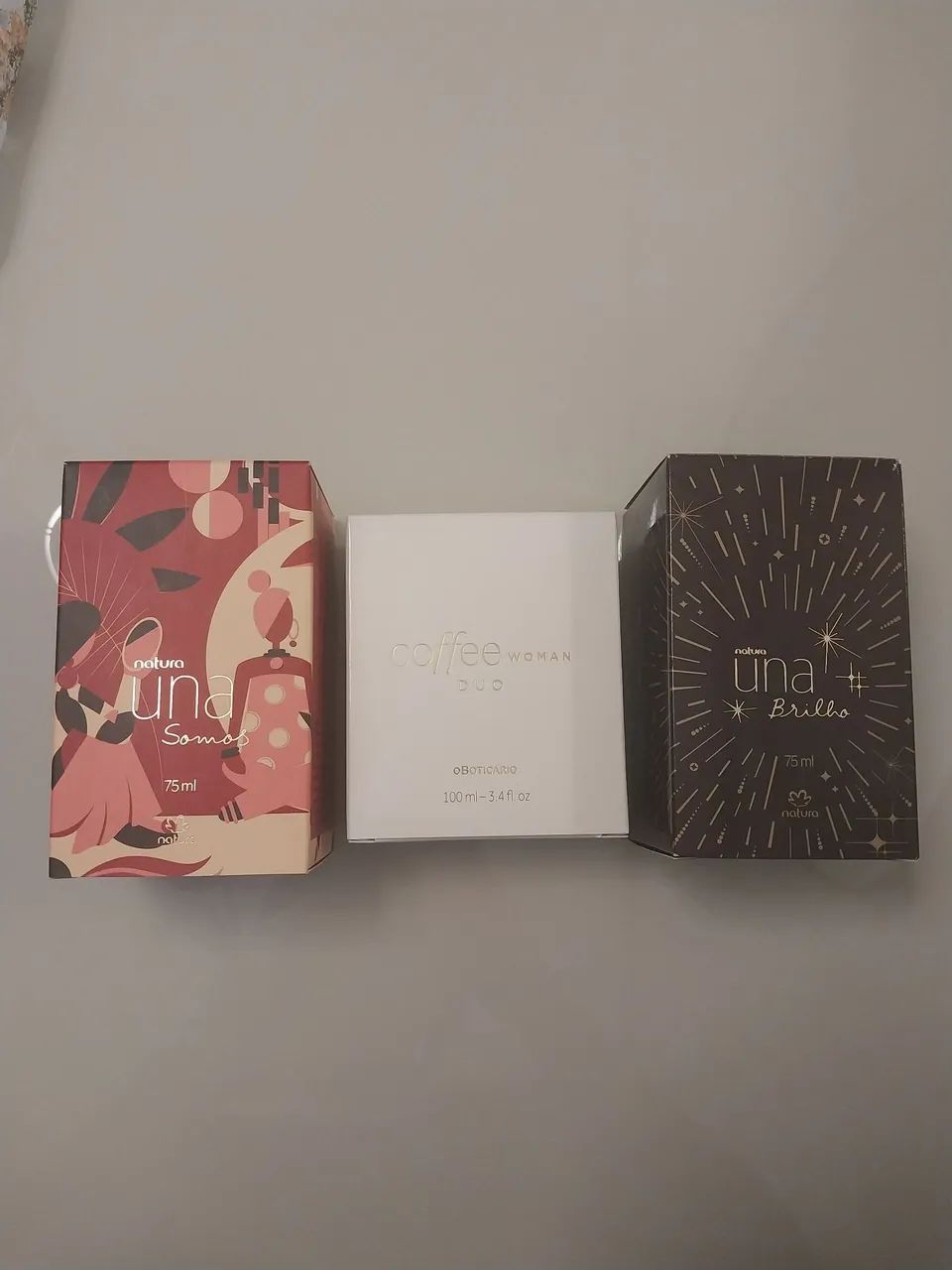 Perfumes nunca usados , apenas aberto . 