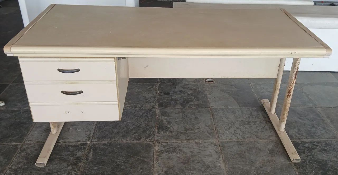 MESA PARA ESCRITÓRIO  - Foto 4