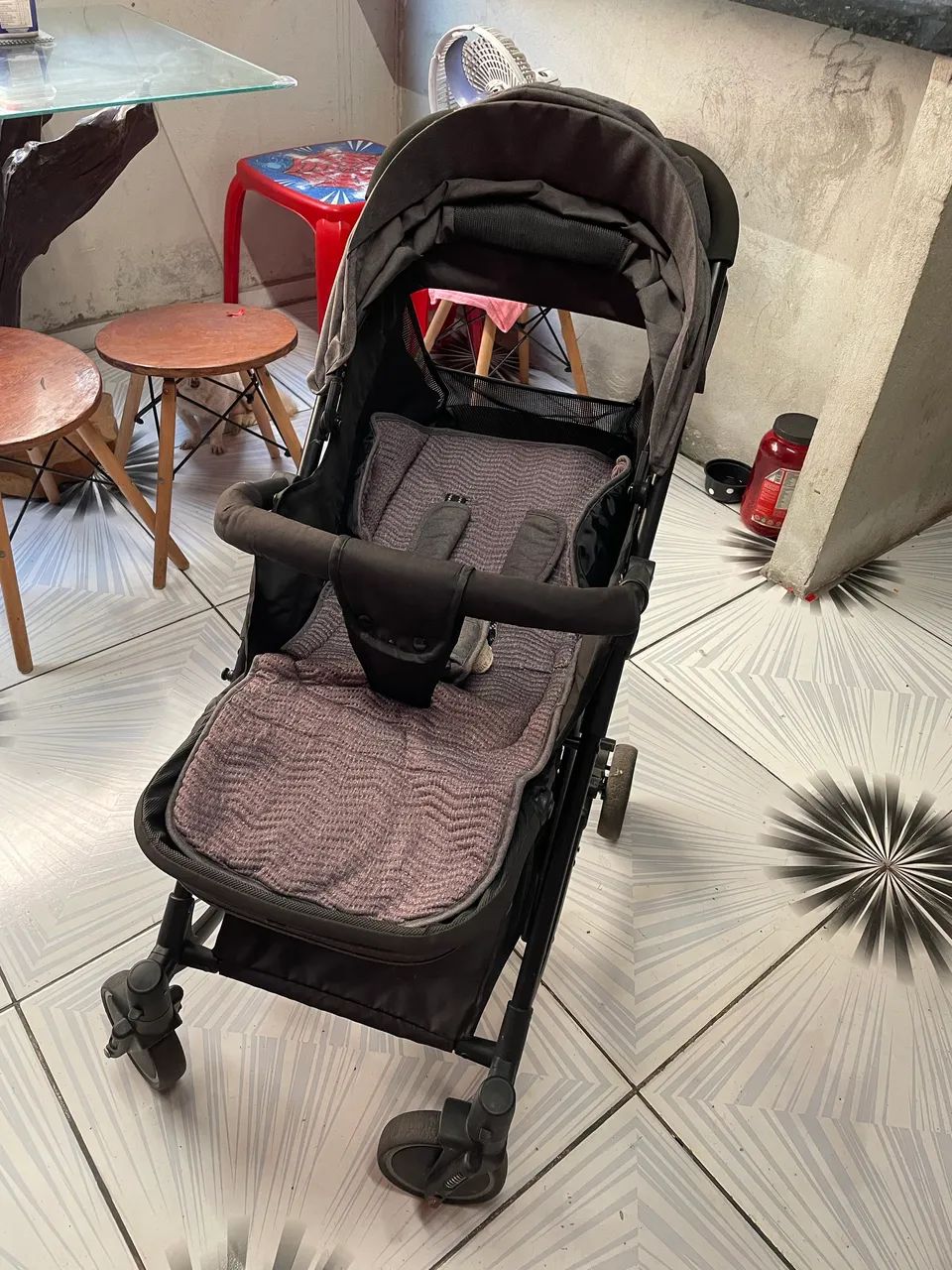 Vendo esse carrinho de bebê que balança  - Foto 3