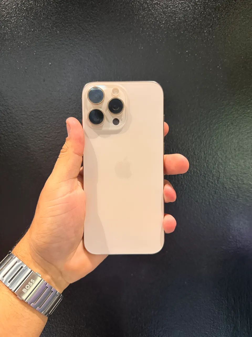 Iphone 16 Pro Max 256GB + 3 meses de garantia