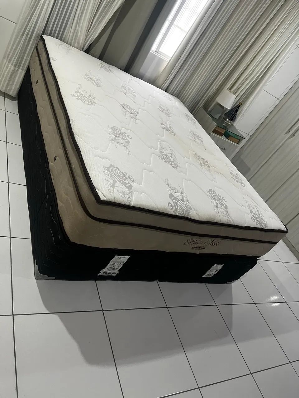 Cama de casa king size