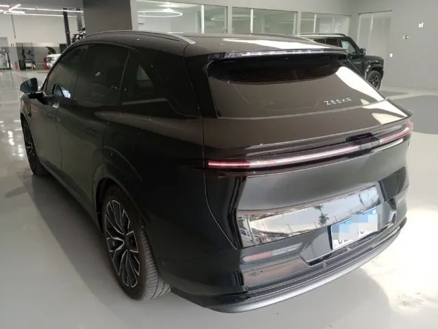 Zeekr 7X Flagship AWD, foto 8 de 12