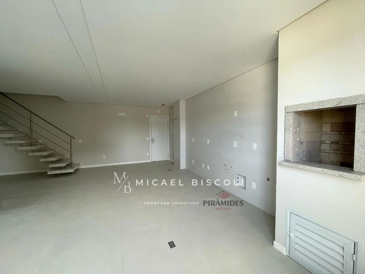 Apartamento Duplex com 107m2 | 3 dorm | 2 vagas - Trindade - Foto 5