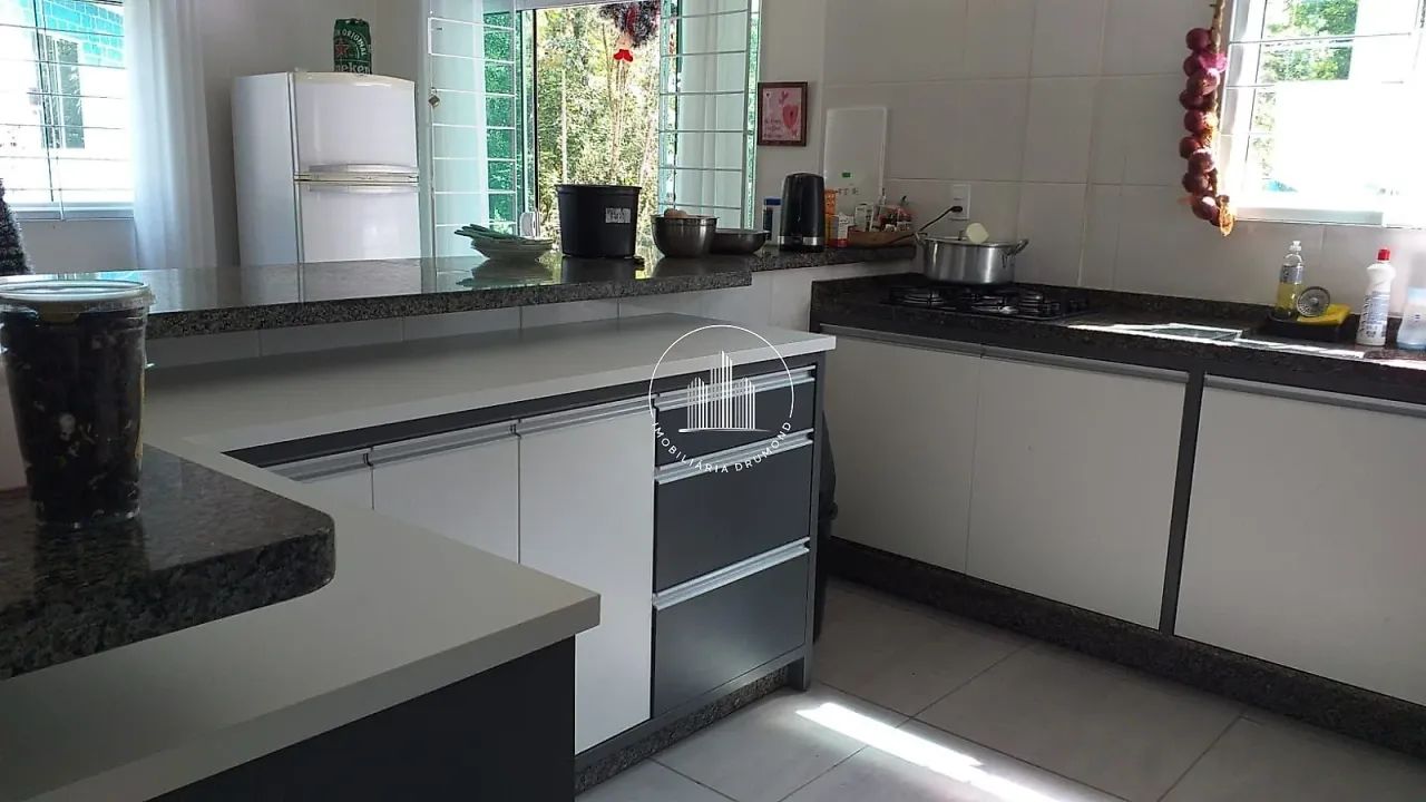 Sítio com casa com 03 dormitórios em Santo Amaro da Imperatriz. - EST - Foto 5