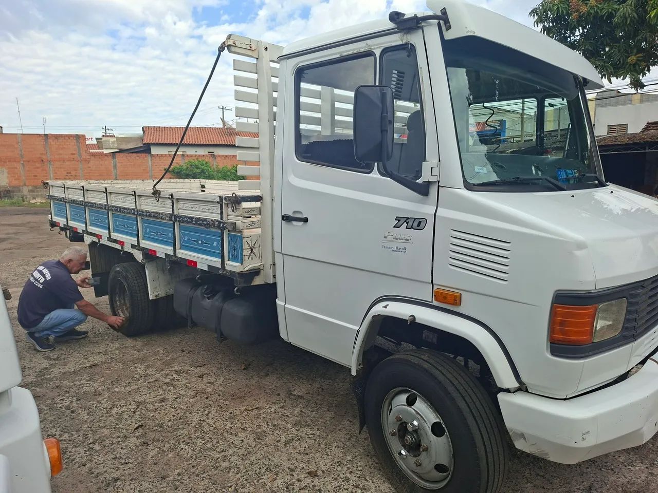 Mercedes Benz MB 710 plus  - Foto 2