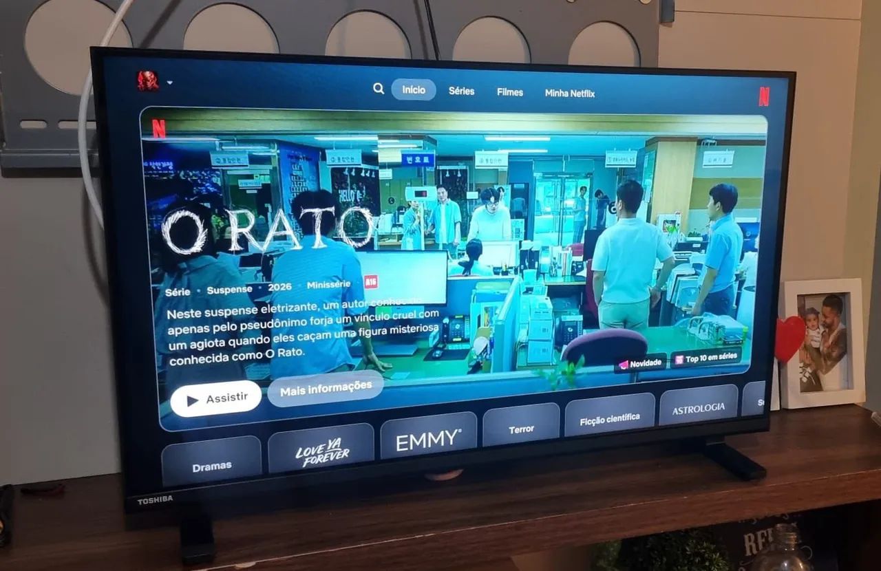 TV Android Smart 32 - Borda infinita - Funciona jogos  - Foto 4