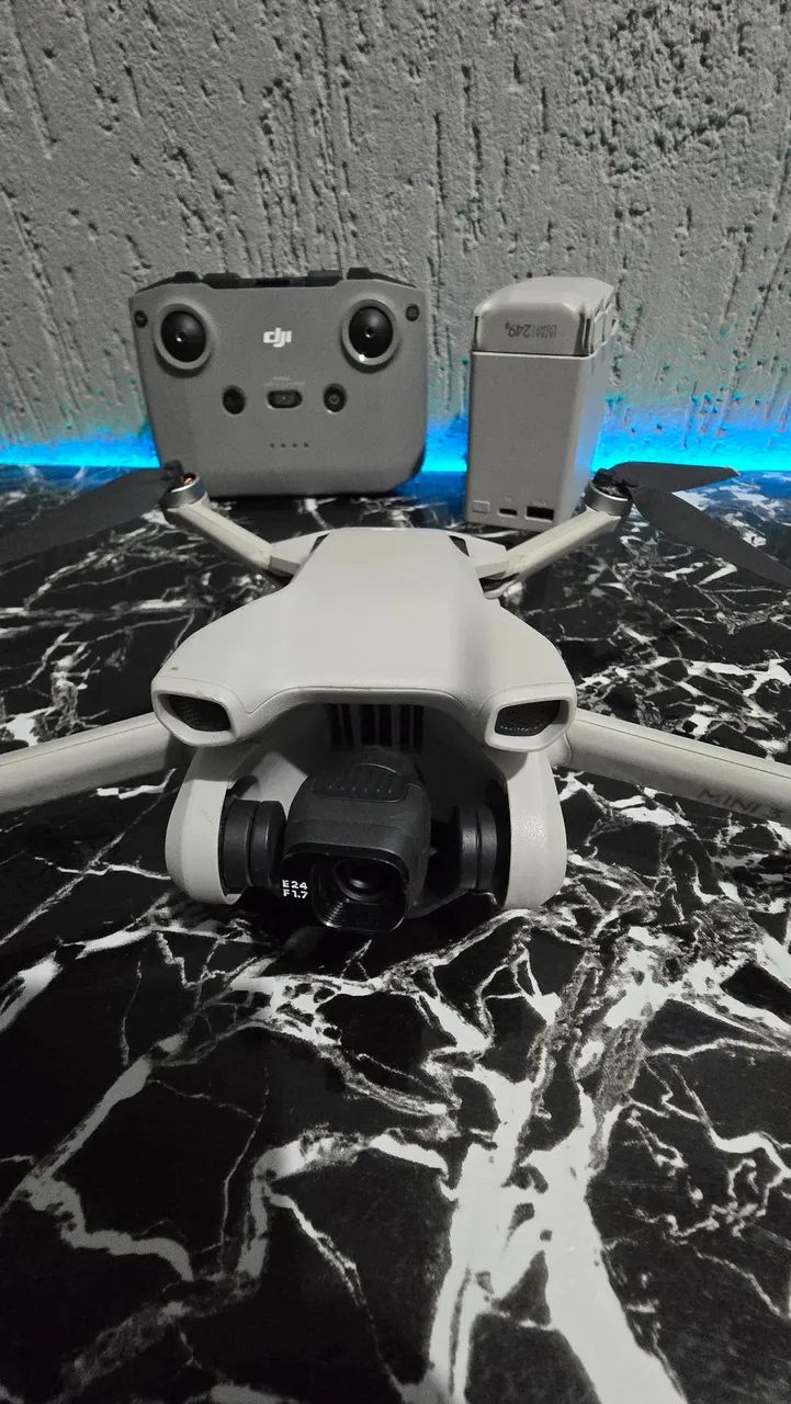 DJI Mini 3 Fly More + 3 baterias + bolsa - Perfeito estado - Foto 4