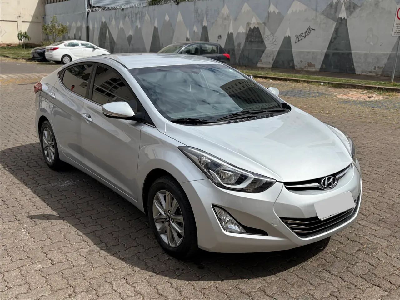 Hyundai Elantra 2015