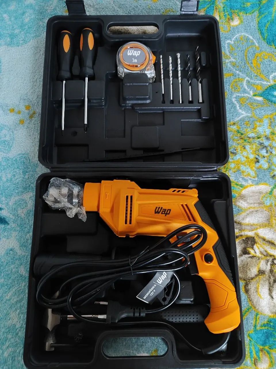 Parafusadeira e Furadeira de Impacto<br>700K10 W2 WAP Mandril de 3/8" Potência de 700W - Foto 2