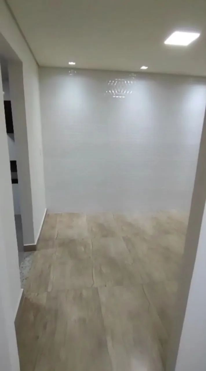 ? ALUGA-SE SALA COMERCIAL PARA ÁREA DA BELEZA E ESTÉTICA ?<br> - Foto 2