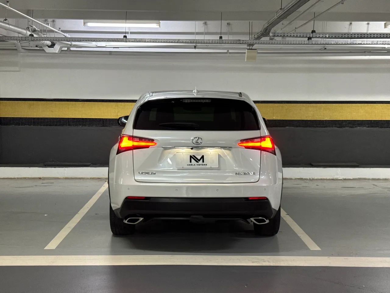Lexus NX-200t F-sport 2.0 16V 238cv Aut., foto 6 de 19