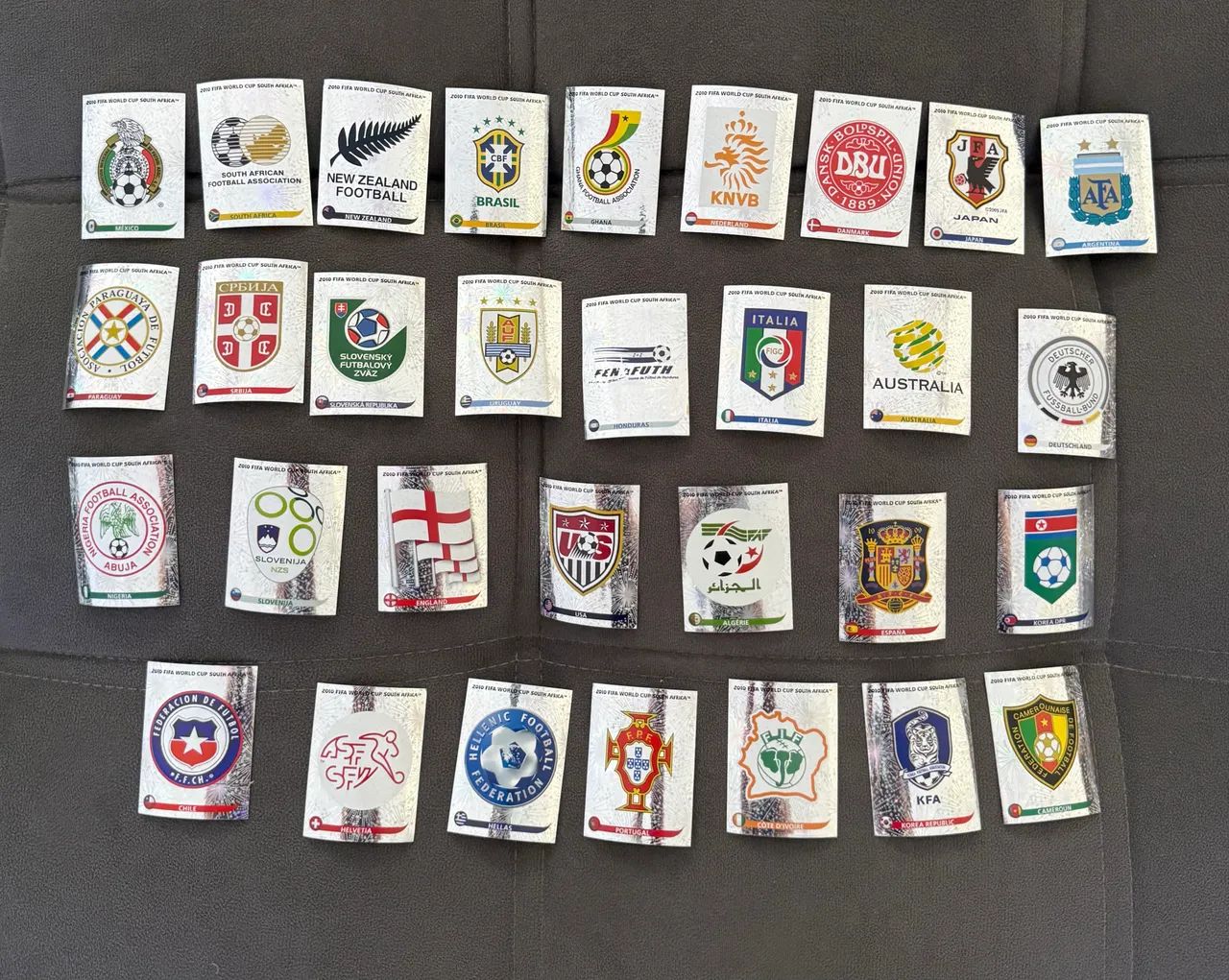 Todos os Escudos Brilhantes da Copa de 2010