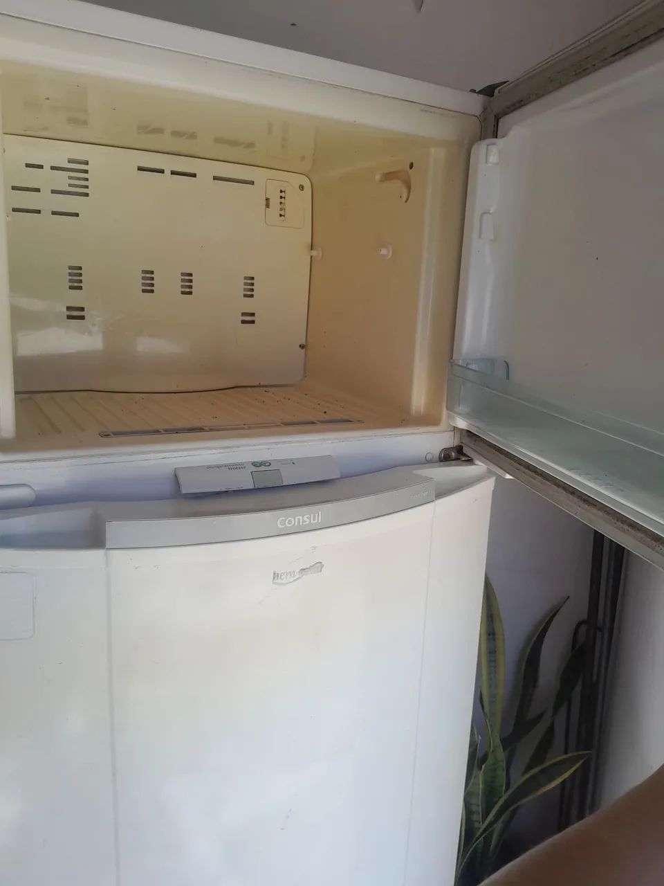 Vende-se uma geladeira  - Foto 4