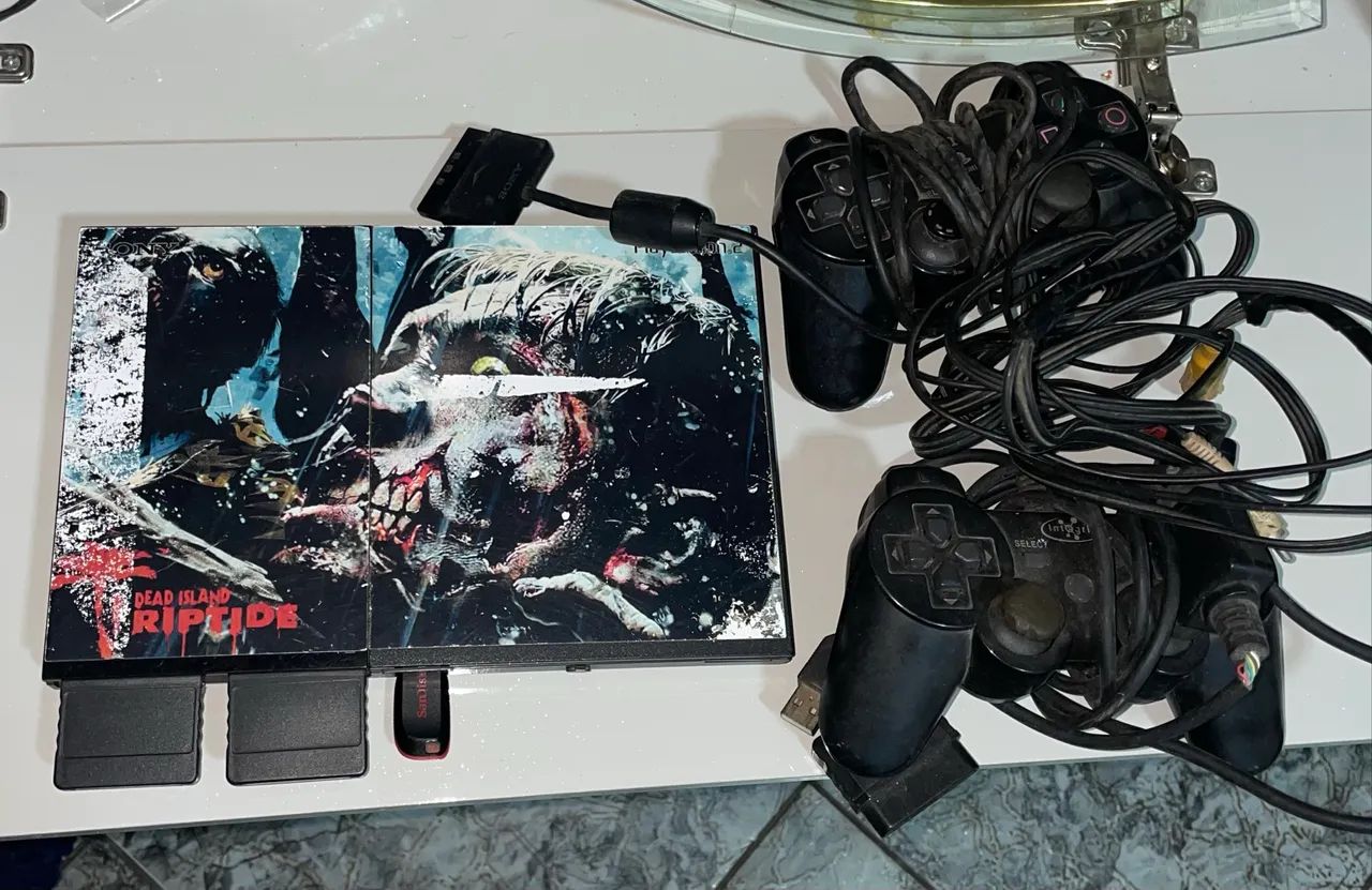 PlayStation 2 Slim 