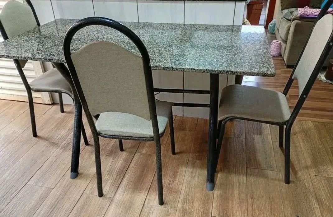 Mesa + 6 cadeiras  - Foto 2