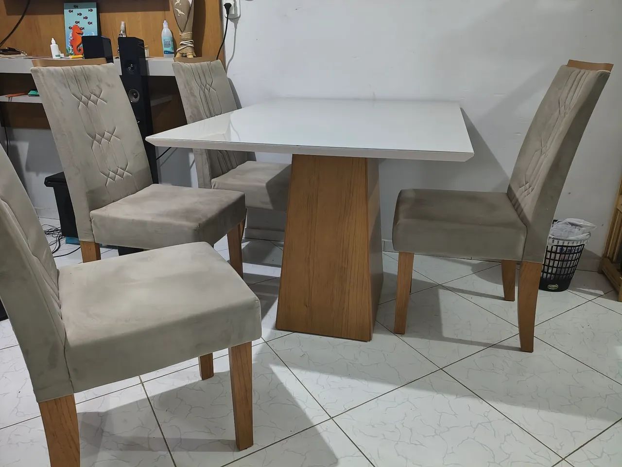 Vendo Mesa com Tampo de Vidro - Foto 2