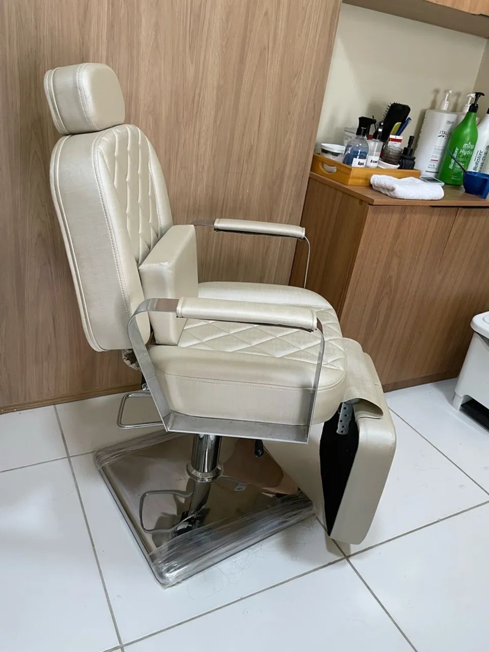Vende-se Cadeira Hidráulica com Elevação de Pé  - Foto 3