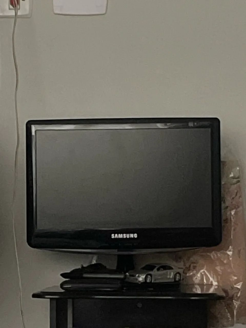 Monitor Samsung 16 pol vga