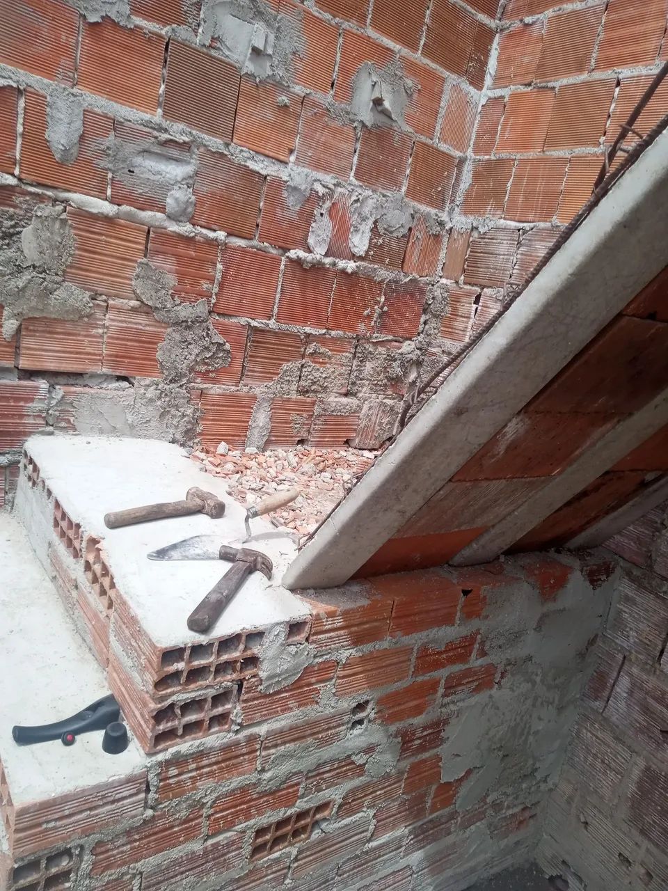 Trabalhamos com obras... - Foto 2