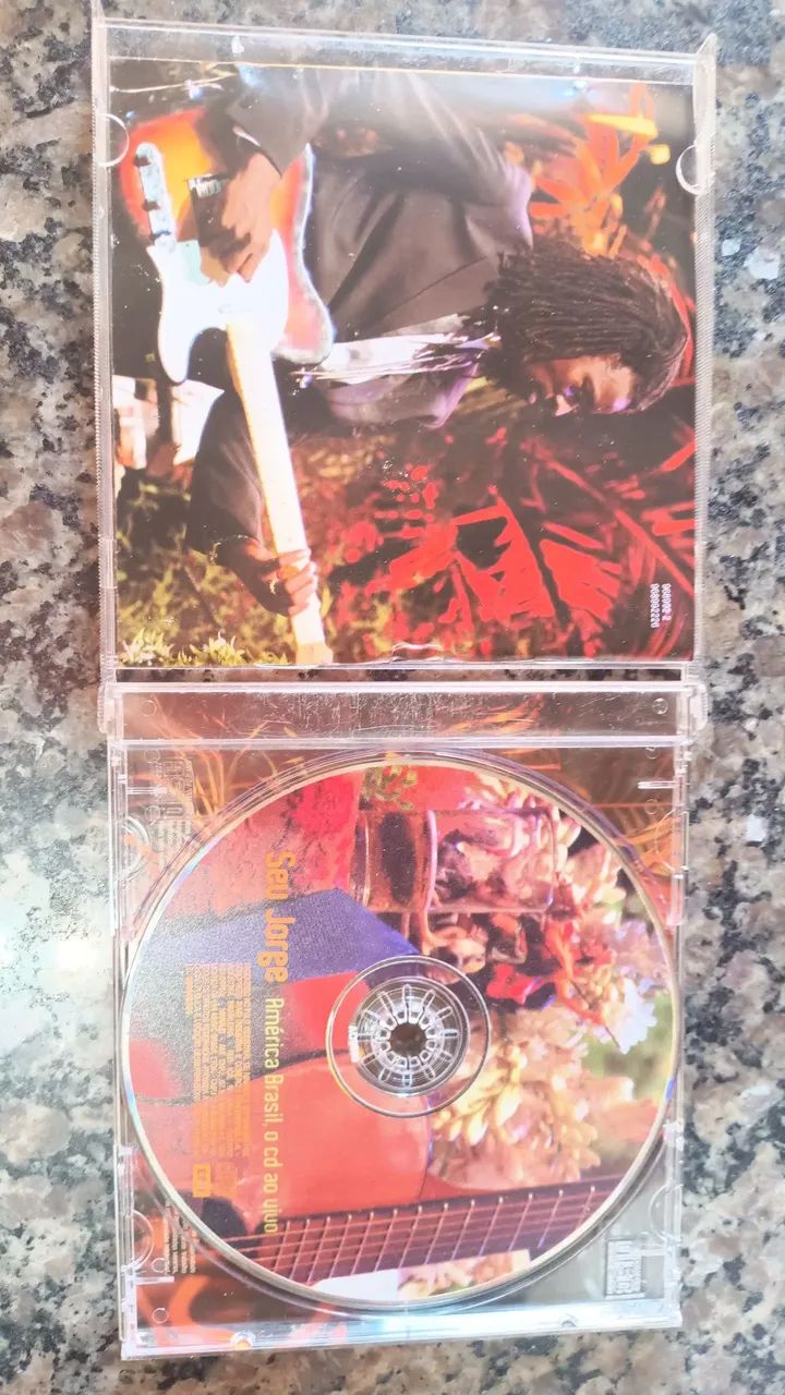 CD Seu Jorge - América Brasil ao vivo - Foto 2
