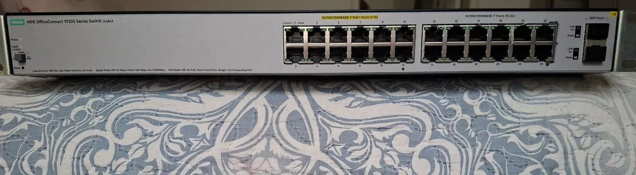 Switch HPE de 24 portas PoE+. - Foto 4